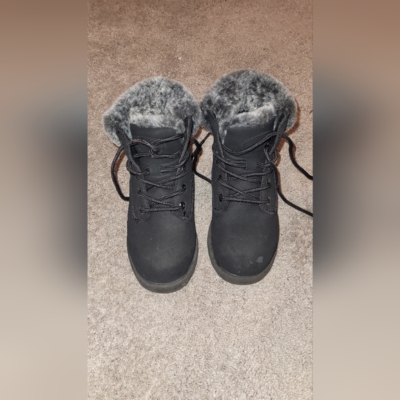 Boots - Picture 3 of 5